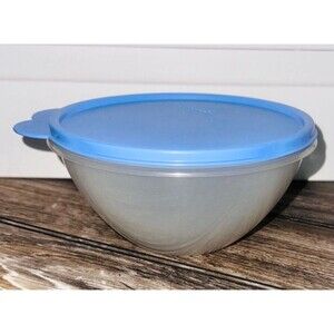 Tupperware 234 White 3-Cup Lidded Wonderlier Bowl Food Storage